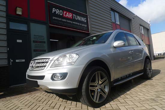 Mercedes ML W164 Side steps running boards - Pro Car Tuning