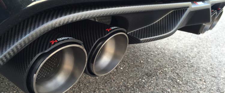 Akrapovic BMW